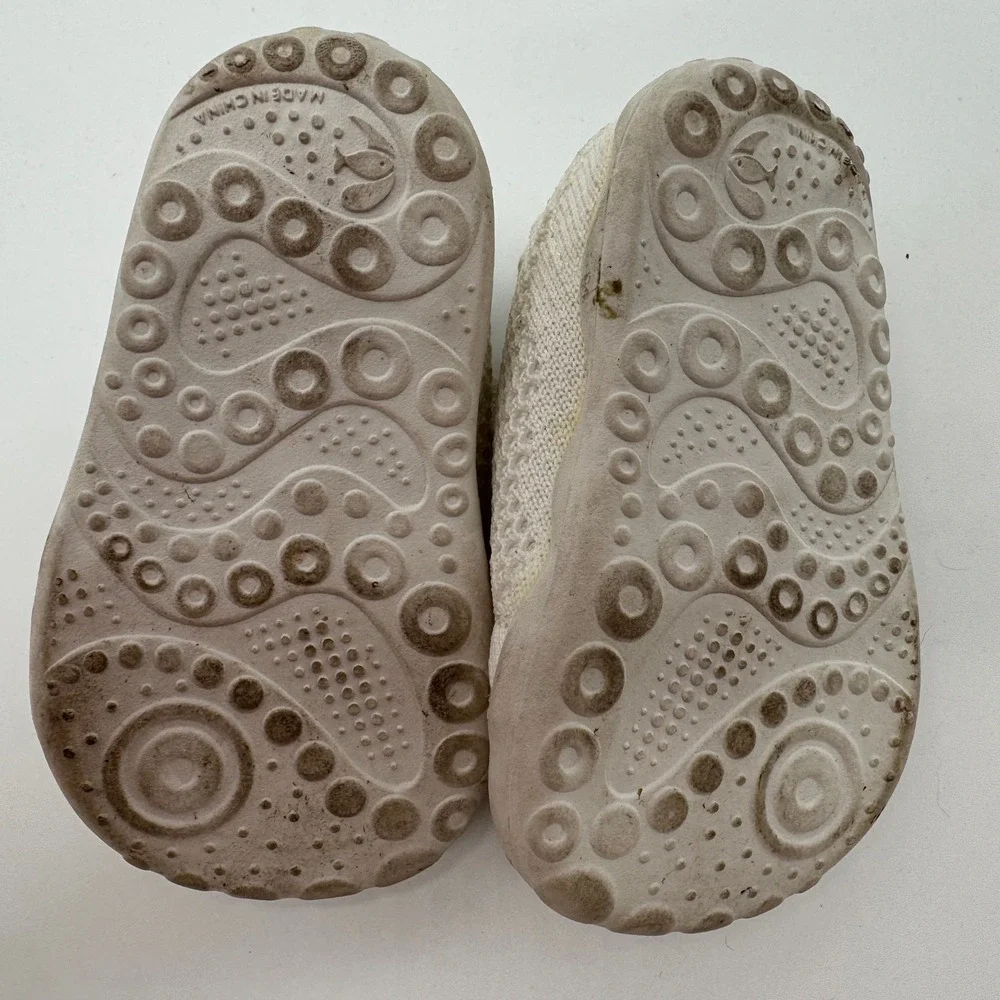 Toddler Knit Sneakers‎ White Slip On Walking Shoes Size 5 Baby Toddler